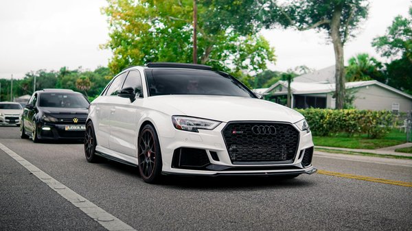 Quels sont les meilleurs lubrifiants pour le moteur d'une KTM 450 EXC-F en condition de course tout-terrain ?